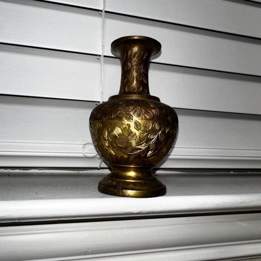 Vintage Hand Etched Brass Floral Bud Vase Gold Tone Antique Style‎ Rustic Charm